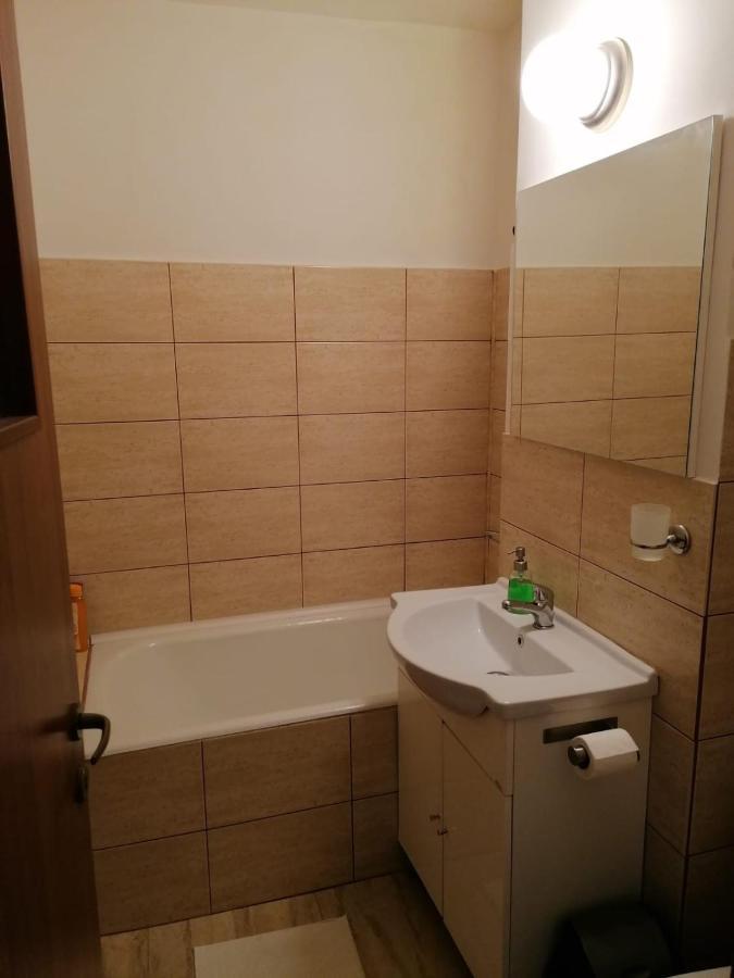Nexus Deluxe Apartment *